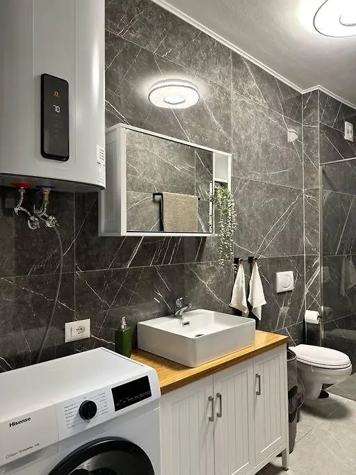Monique Luxury Apartment Saranda