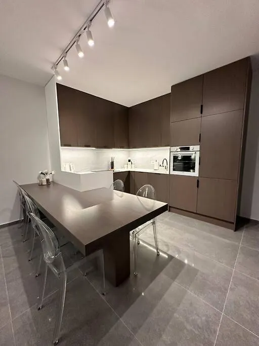 Monique Luxury Apartment Saranda 0*,